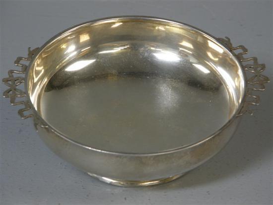 Appraisal: Edward VII silver circular sweetmeat dish on round foot with