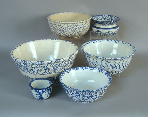 Appraisal: Six blue sponge bowls largest - h dia