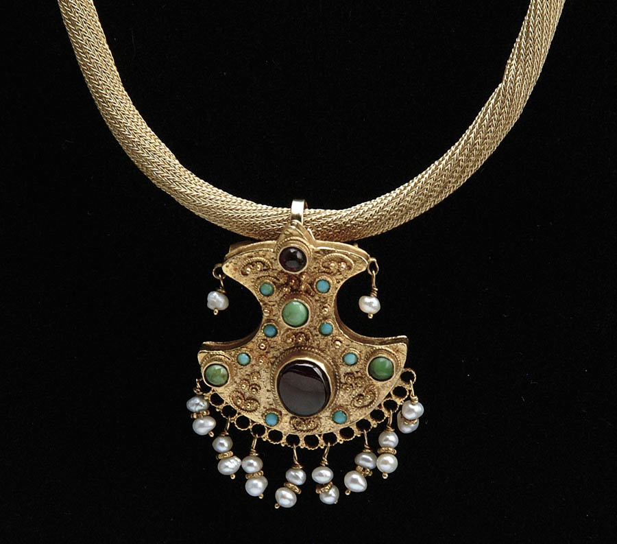 Appraisal: GOLD AND GEMSTONE NECKLACE Very unusual necklace features enhancer-type pendant