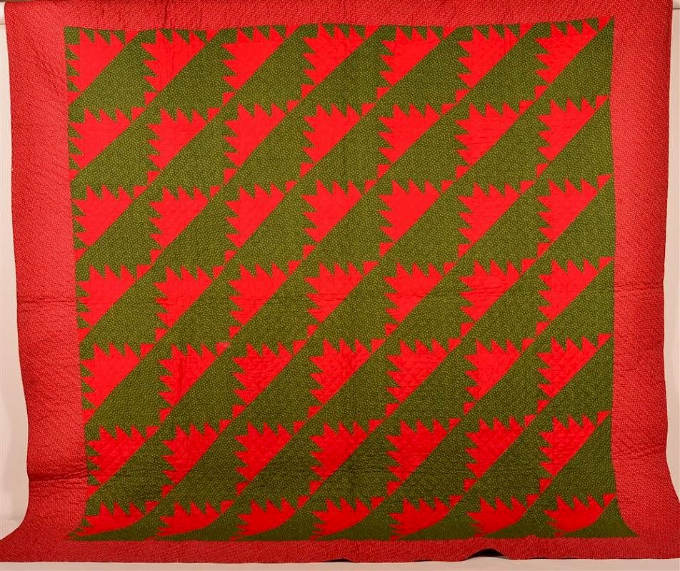 Appraisal: Rising Sun Pattern Patchwork Quilt Antique Red and Green Rising