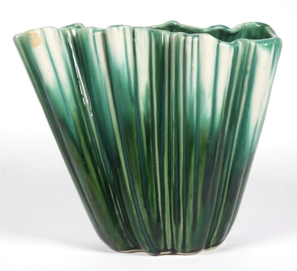 Appraisal: Circa - fluted fan vase centerpiece in green and white