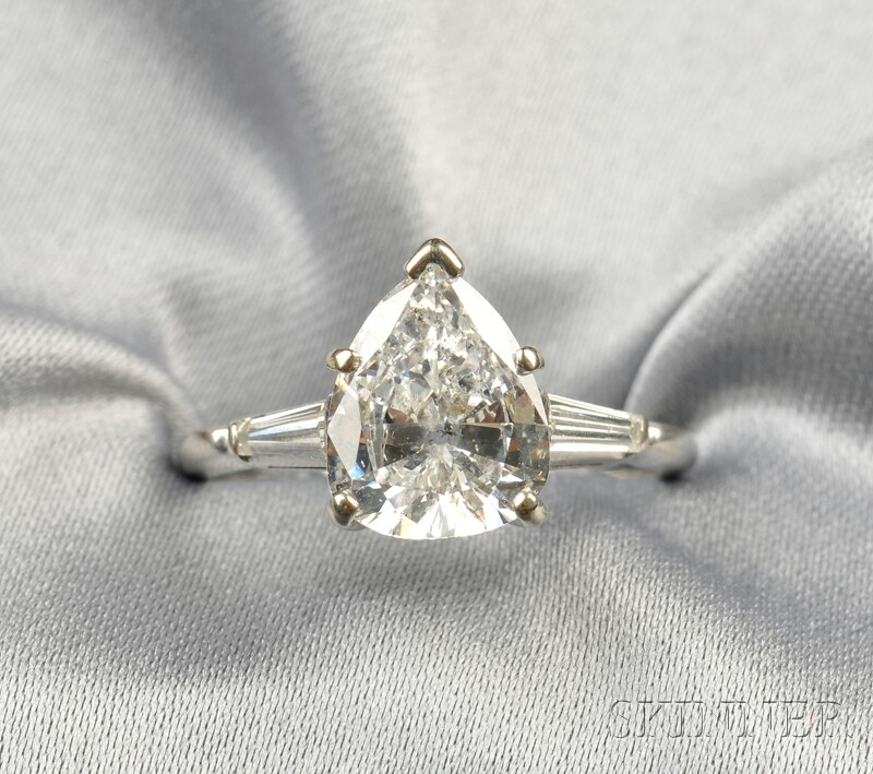 Appraisal: Diamond Solitaire set with a pear-shaped diamond weighing approx cts