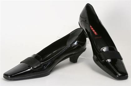 Appraisal: Prada black patent Calzature Donna pumps Size with box Unworn