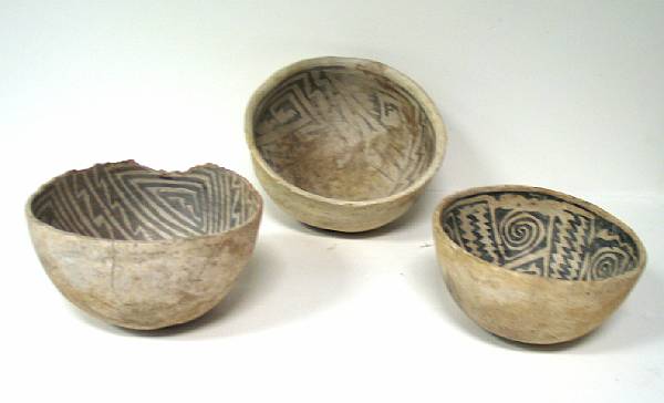 Appraisal: Three Anasazi black-on-white bowls diameter - in