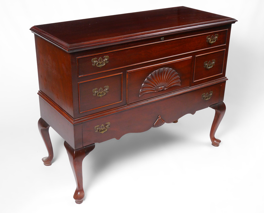 Appraisal: THE COLONIAL LOW-BOY CEDAR CHEST BY LANE ''The Roxbury -