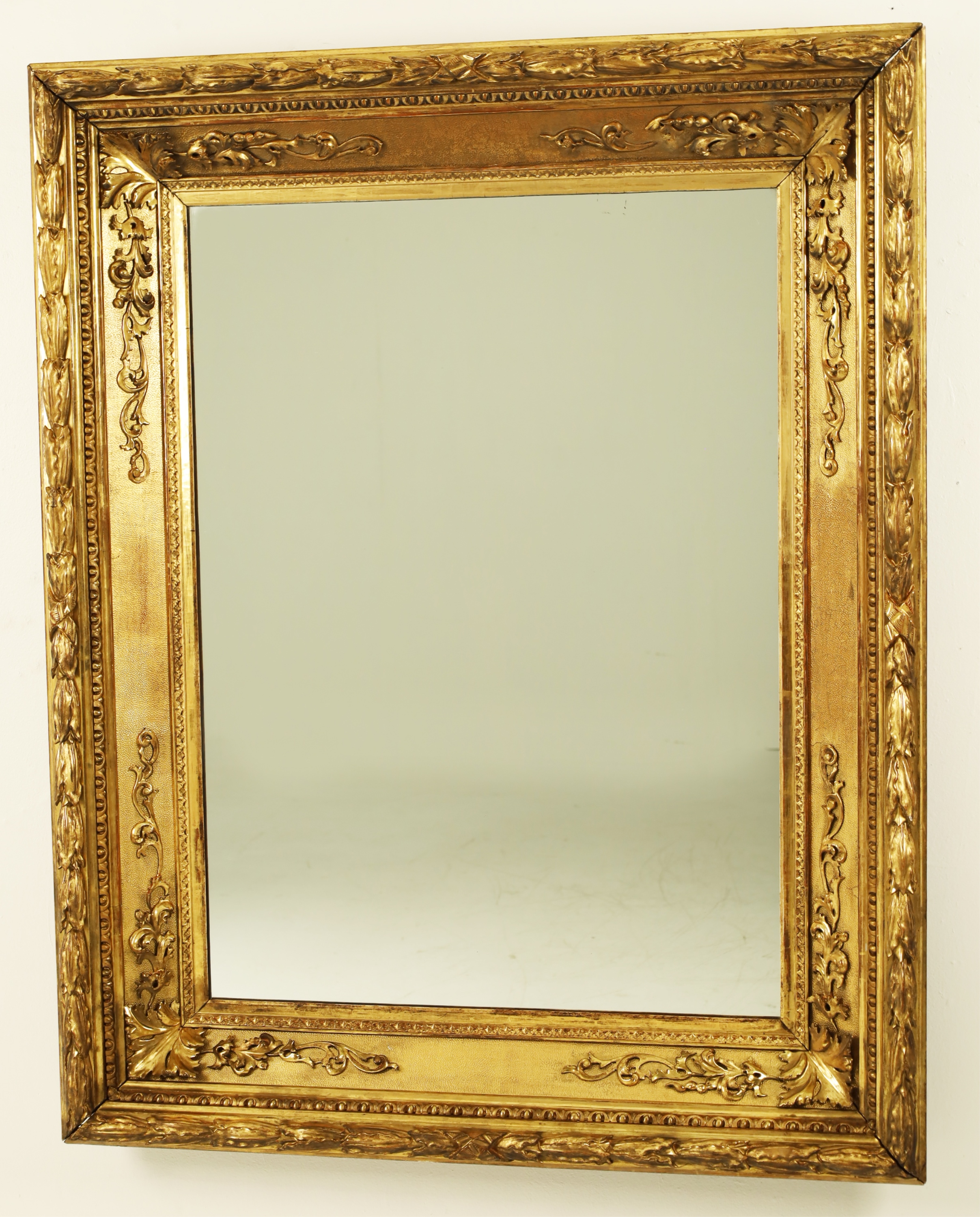 Appraisal: ANTIQUE CLASSICAL CARVED GILTWOOD MIRROR TH C Antique classical carved