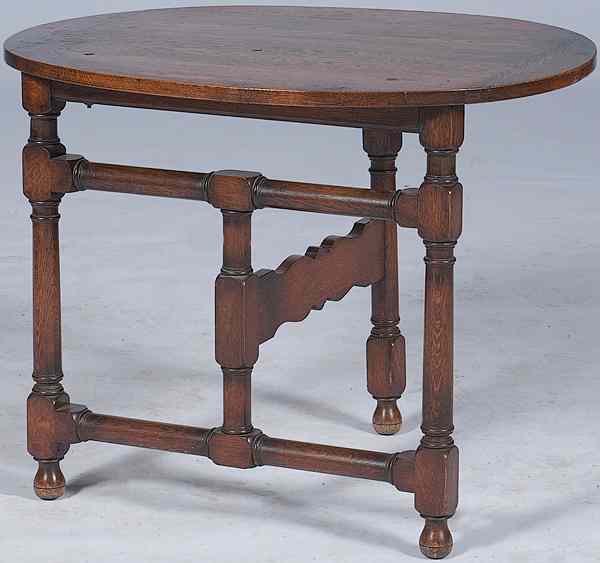 Appraisal: Oak Gateleg Table th century a gateleg table in oak