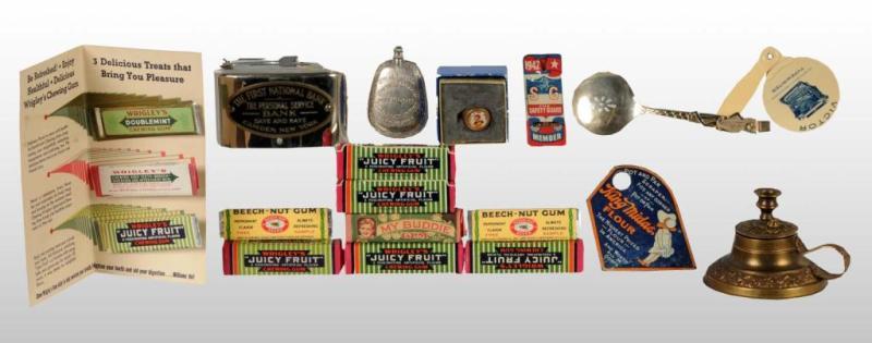 Appraisal: Lot of Small Advertising Pieces Packs of Gum Description Includes