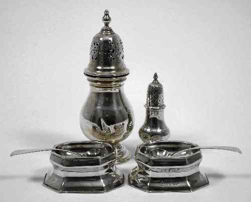 Appraisal: A pair of Edward VII silver octagonal salts of early