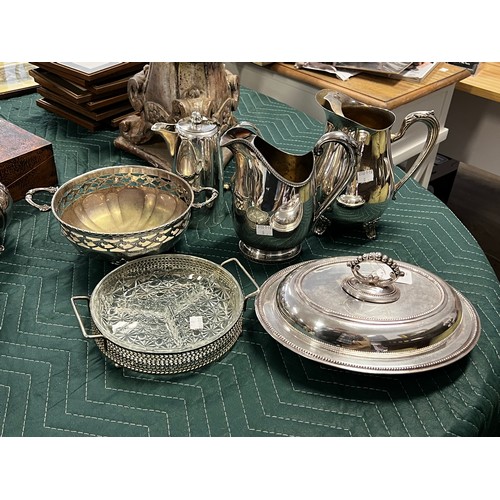 Appraisal: Selection of silver plated items jugs entr e dish bowl