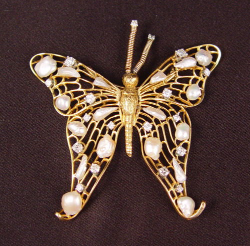 Appraisal: K ARTICULATED DIAMOND PEARL BUTTERFLY BROOCH Custom K yellow gold