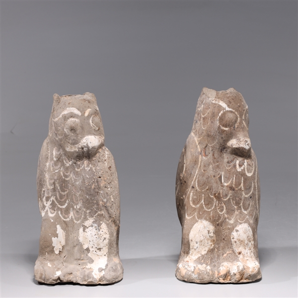 Appraisal: Pair Chinese Han dynasty painted pottery owls as is condition