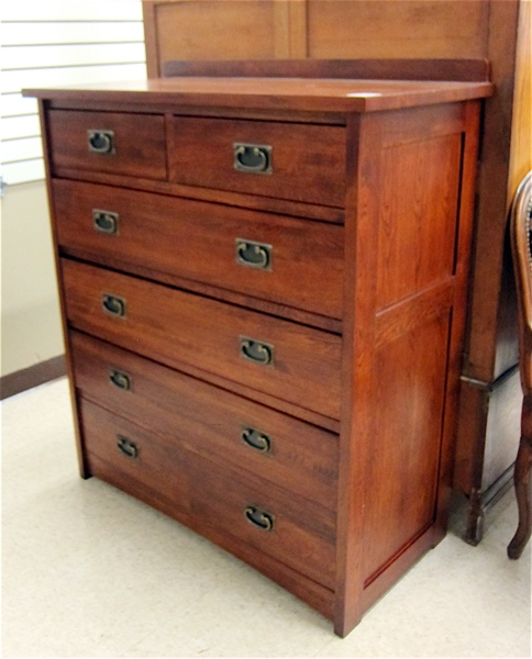 Appraisal: CRAFTSMAN STYLE OAK CHEST OF DRAWERS American recent production having