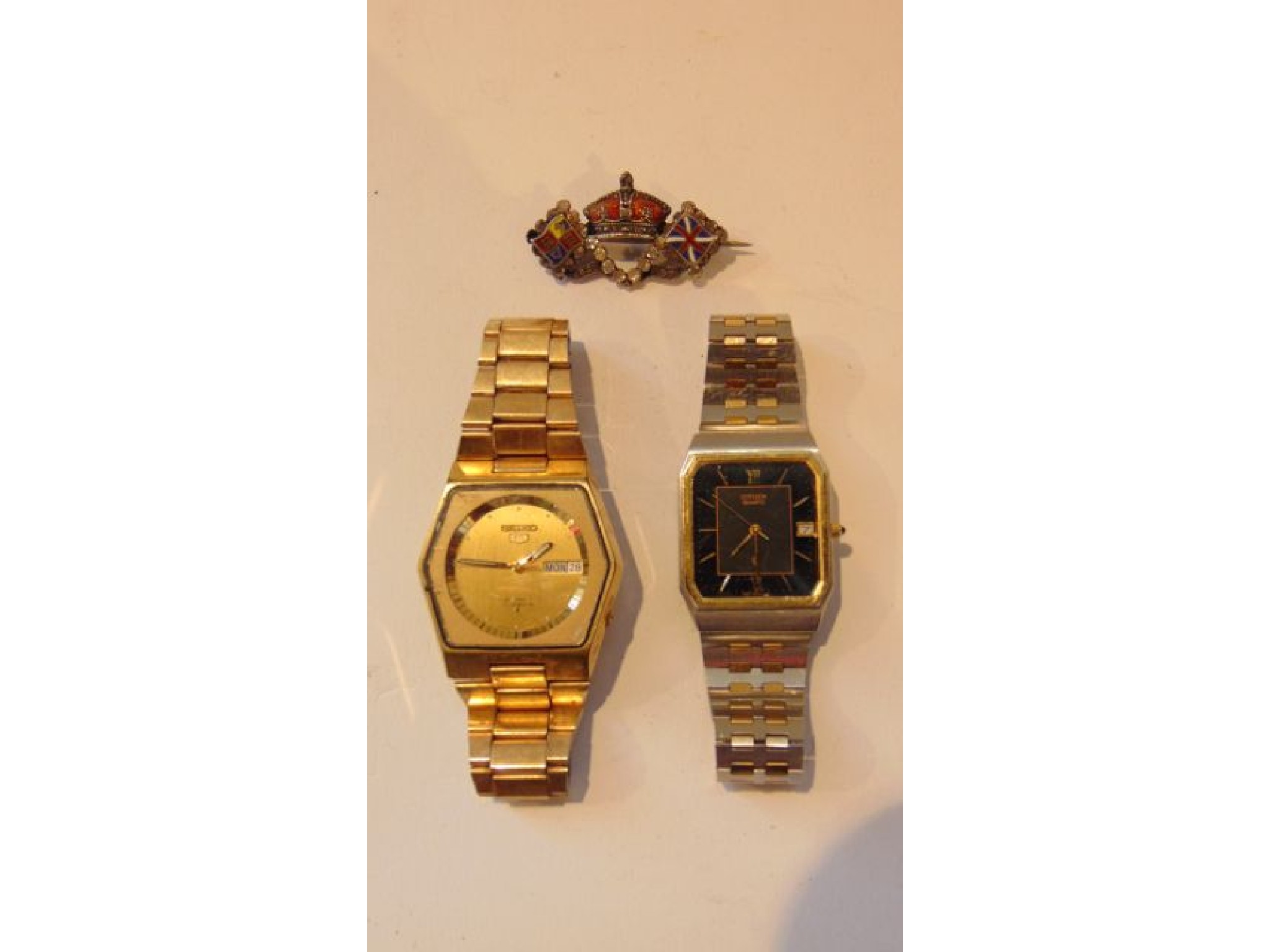 Appraisal: A gentleman's gold-plated wristwatch Seiko Automatic jewels the circular gilt