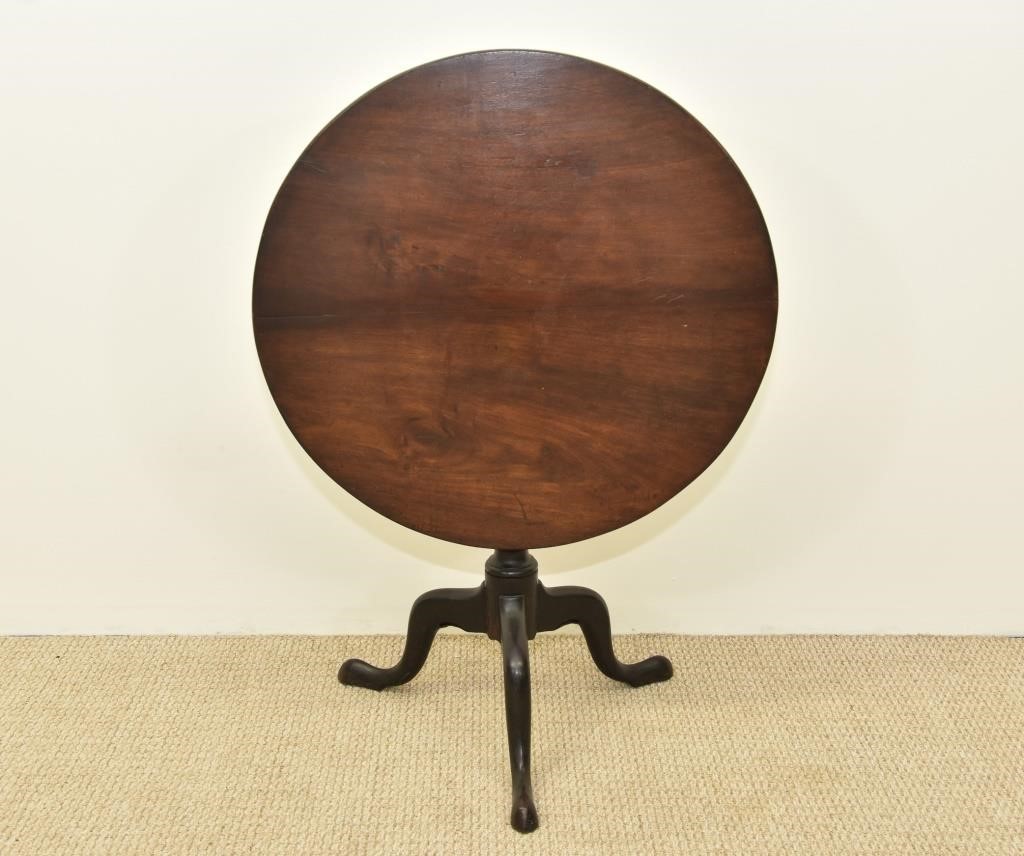 Appraisal: Queen Anne mahogany tea table circa h x dia Condition