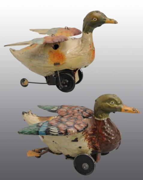 Appraisal: Lot of Tin Hand-Painted Duck Wind-Up Toys Description German Working