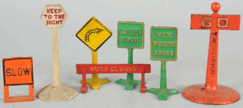 Appraisal: Lot of Cast Iron Arcade Road Signs Includes five construction