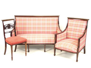 Appraisal: An Edwaridan Edwards and Roberts style mahogany seven piece parlour