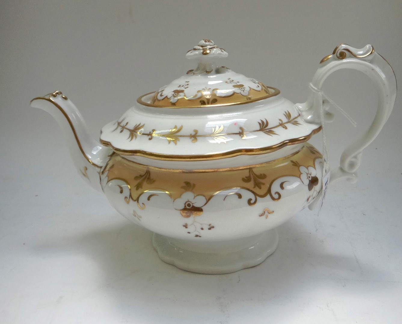 Appraisal: A group of Ridgway porcelain part tea and coffee services