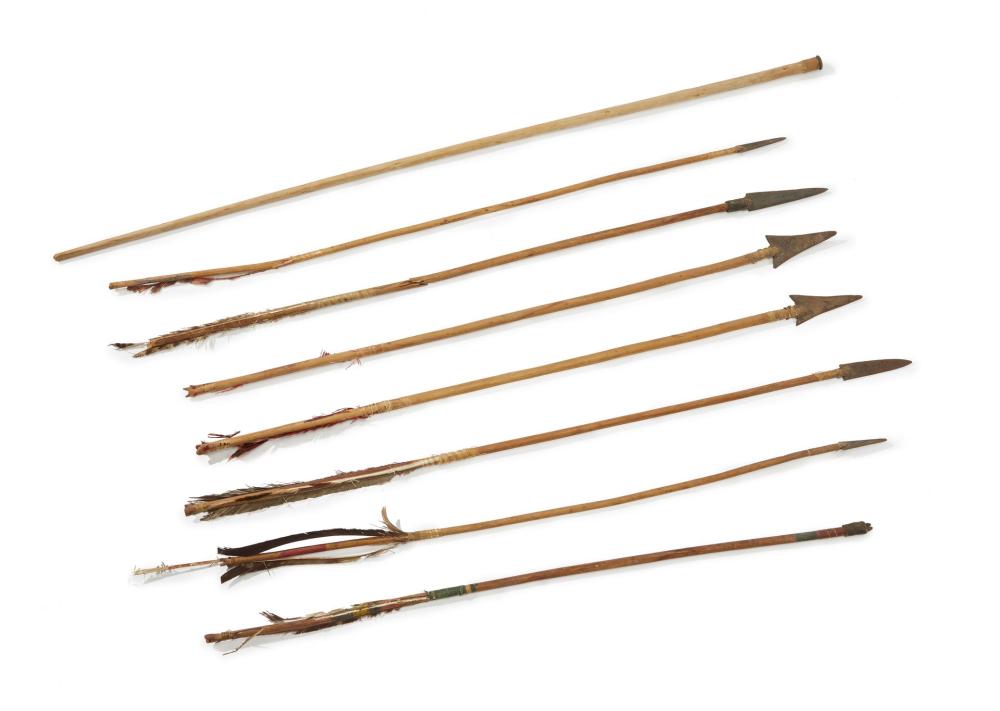 Appraisal: A collection of Native American arrows Late th Early th