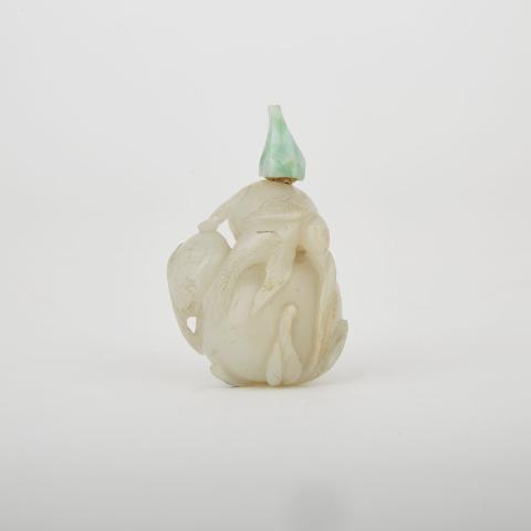 Appraisal: A Pale Celadon Jade Double Gourd Snuff Bottle Of double