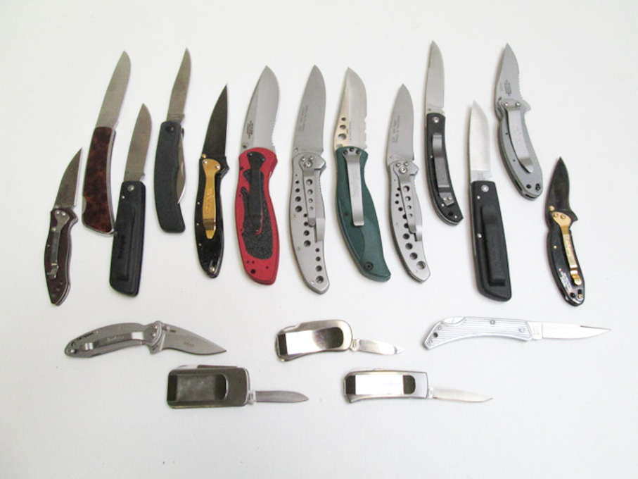 Appraisal: COLLECTION OF EIGHTEEN KERSHAW FOLDING KNIVES nine are Ken Onion