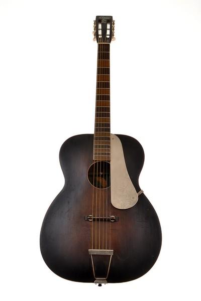 Appraisal: GUITAR - 'S ACOUSTIC GUITAR BY REGAL 'LE DOMINO BIG