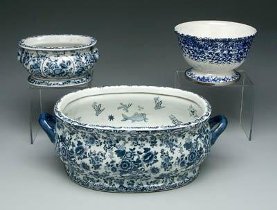 Appraisal: Three pieces blue and white ceramics Chinese two handled oval