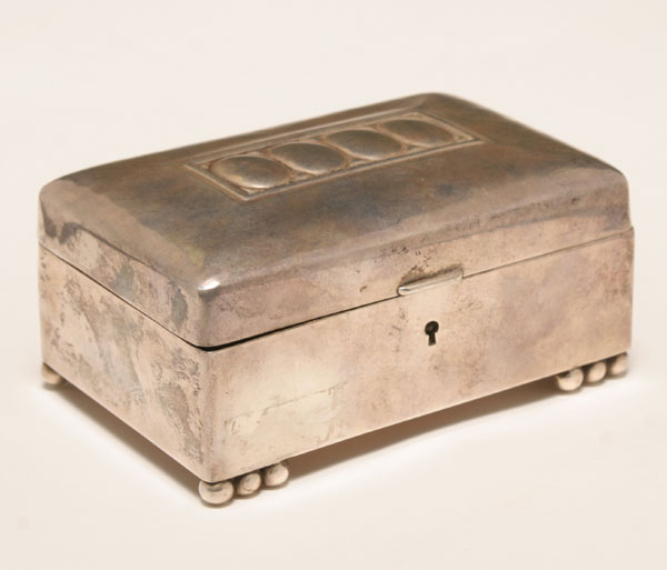 Appraisal: Kayser Art Deco hammered silver box with hinged lid velvet