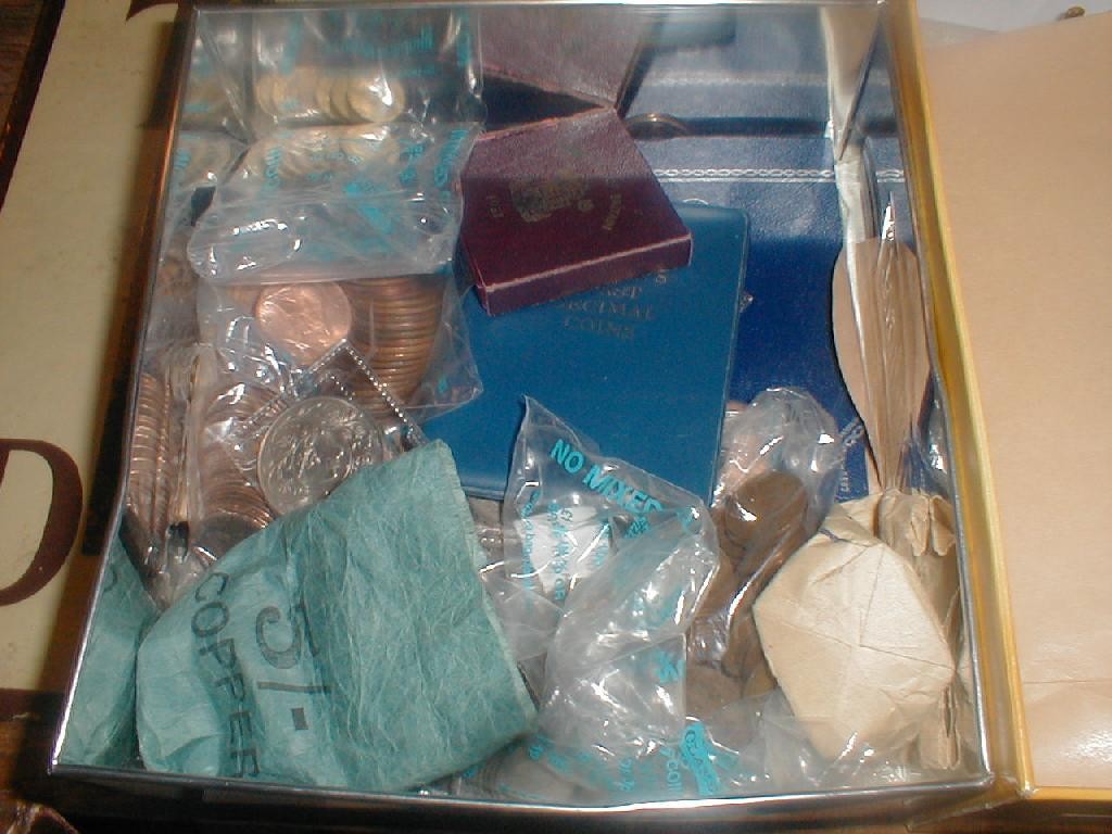 Appraisal: A quantity of British copper coins crowns and cased coin