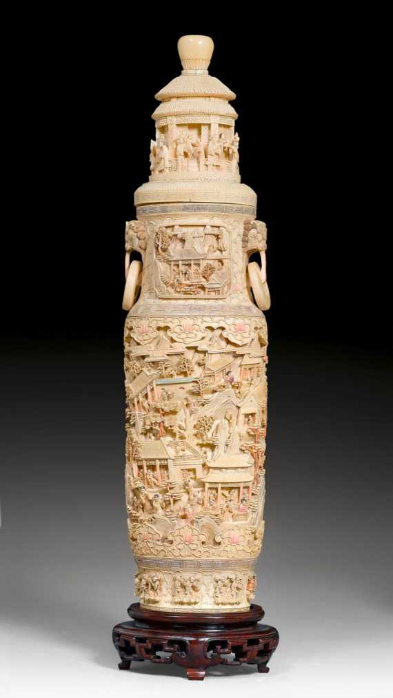 Appraisal: AN EXCELLENT COVERED VASE OF CARVED AND PARTIALLY COLOURED IVORY