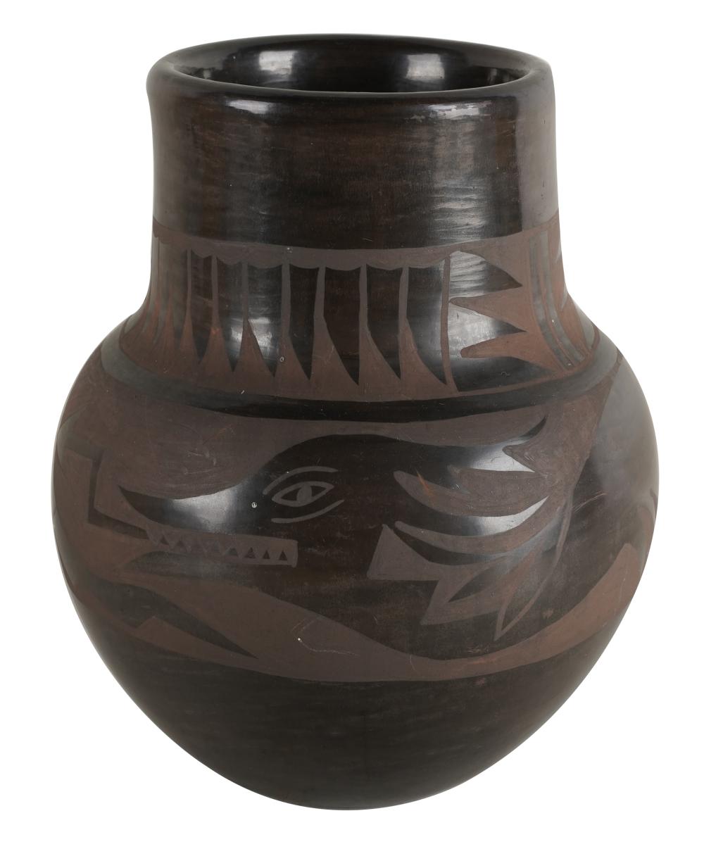 Appraisal: NICOLASA NARANJO POT-- SANTA CLARA PUEBLOpottery signed underside Provenance de-accessioned