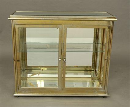 Appraisal: Mirrored Vitrine