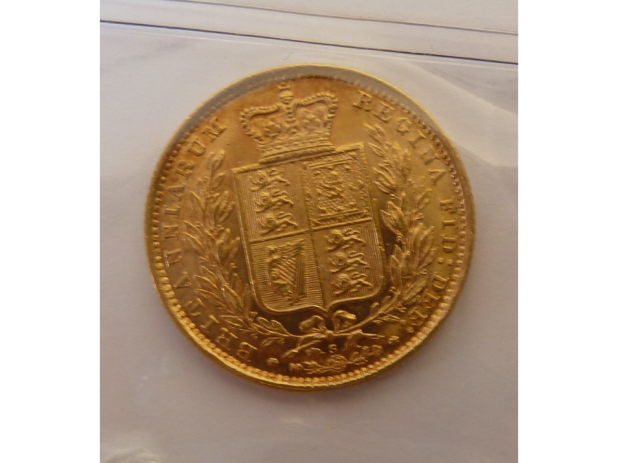 Appraisal: A QUEEN VICTORIA GOLD SOVEREIGN extra fine