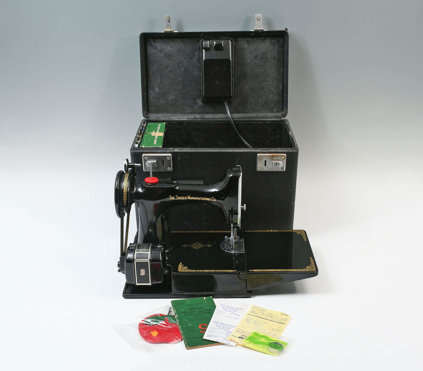 Appraisal: SINGER FEATHERWEIGHT SEWING MACHINE Black enameled Singer Model serial AL