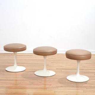 Appraisal: Set Eero Saarinen for Knoll Tulip stools Set Eero Saarinen