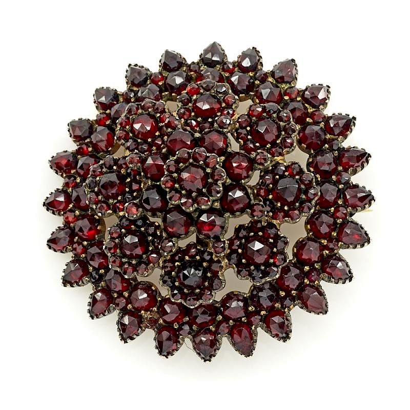 Appraisal: k Rose gold bohemian garnet Victorian brooch k Rose gold