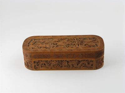 Appraisal: A Chinese Canton carved oblong box and cover decorated with