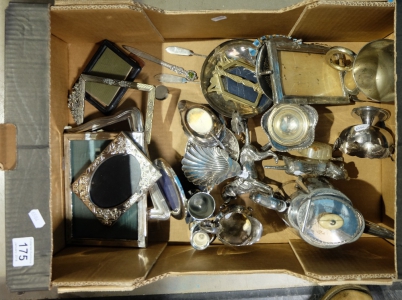 Appraisal: A good collection of silver and silver plated items to