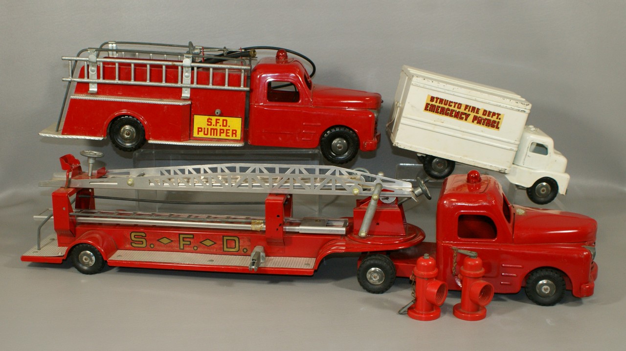 Appraisal: Structo No Pc Fire Department pressed steel and cast metal