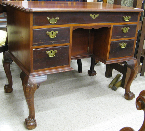 Appraisal: CHIPPENDALE STYLE MAHOGANY KNEEHOLE BUREAU OR DRESSING TABLE American late