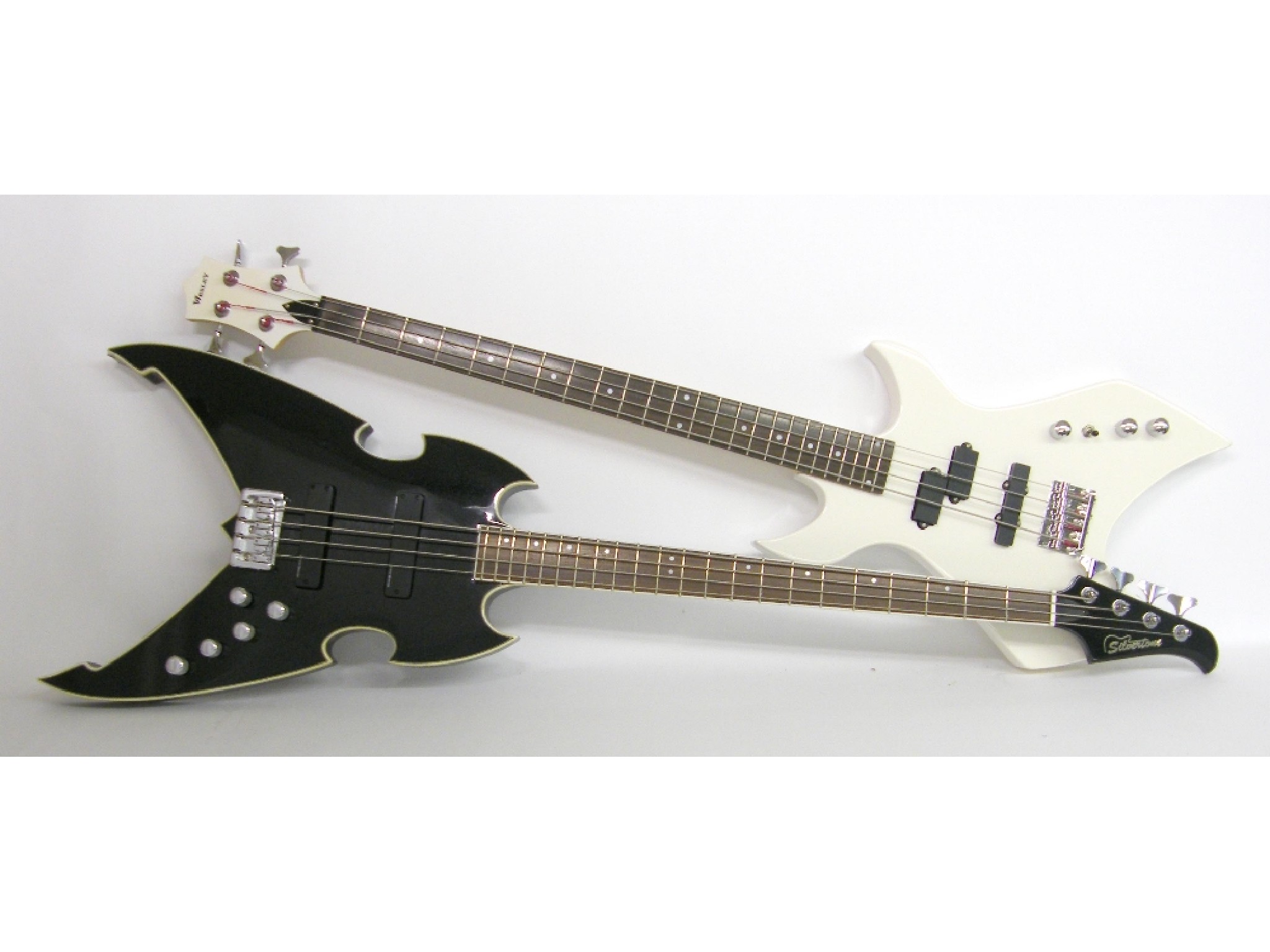 Appraisal: Silvertone Paul Stanley of Kiss Apocalypse bass guitar metallic black