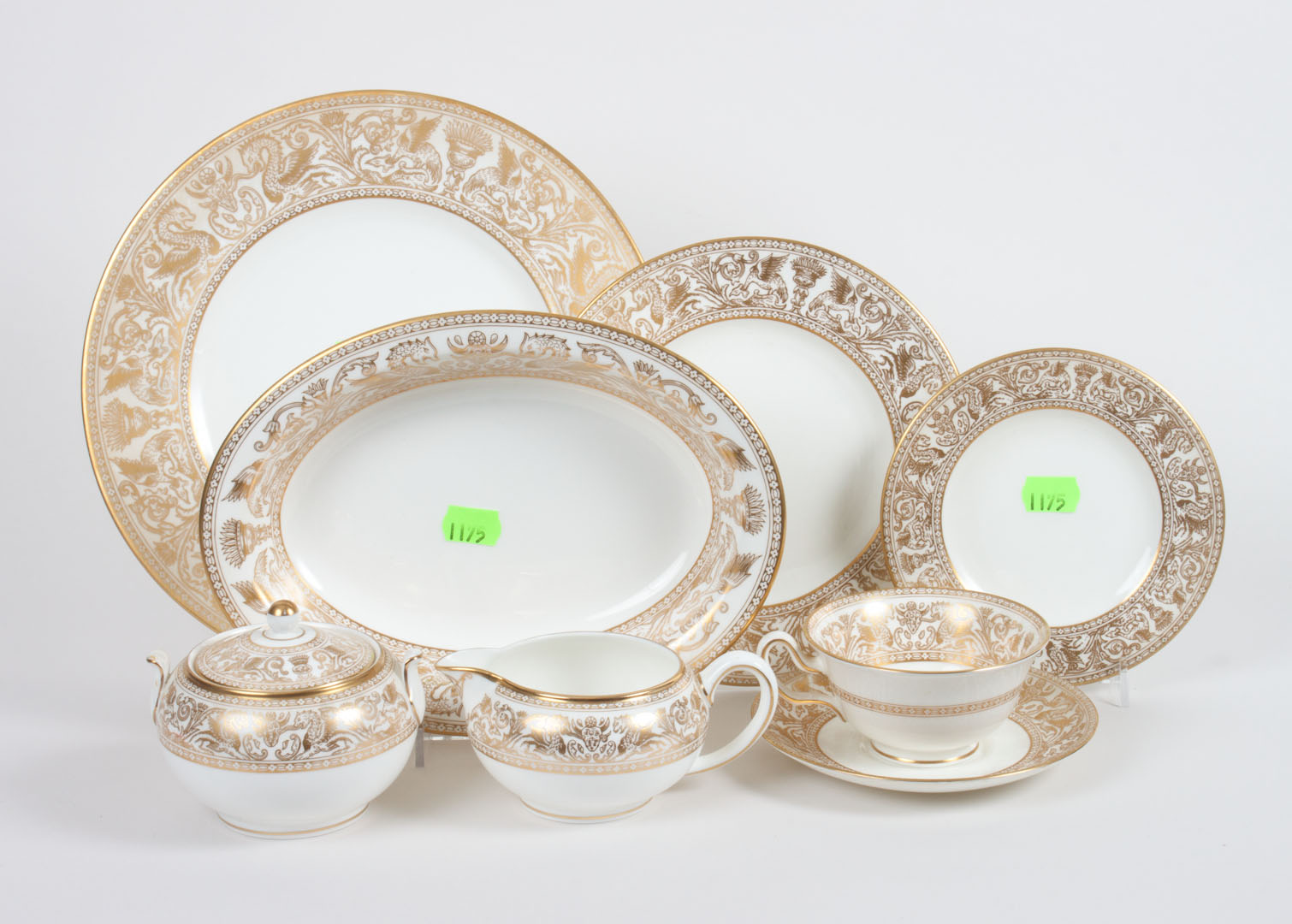 Appraisal: Wedgwood china -piece dinner service in the Gold Florentine pattern