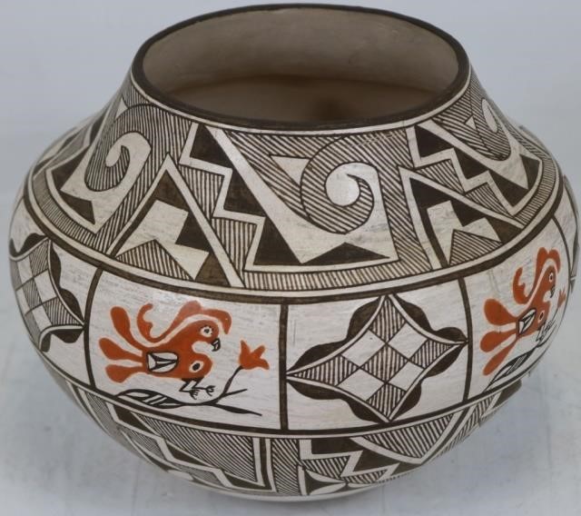 Appraisal: TH CENTURY ACOMA OLLA SIGNED GRACE CHINOACOMA NEW MEXICO BIRD