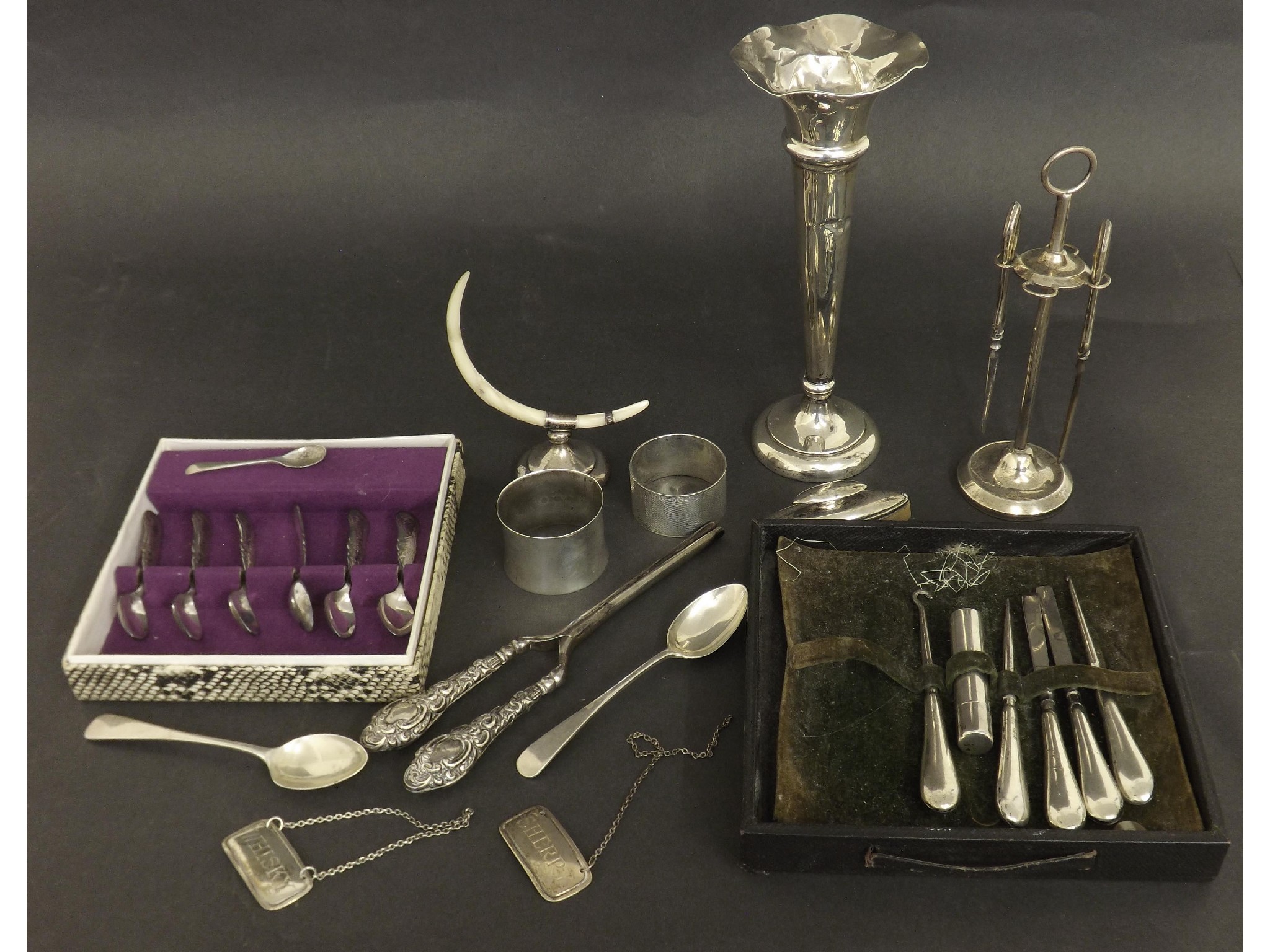 Appraisal: Mixed collection of miscellaneous bijouterie and other silver to include