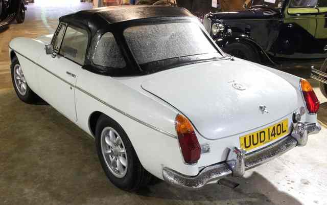 Appraisal: A MGB convertible registration UUD L in white with wood