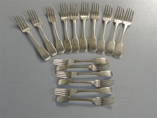 Appraisal: Ten George IV silver fiddle pattern table forks Exeter five