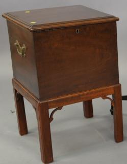 Appraisal: Mahogany cellarette with lift top on Chippendale style base ht