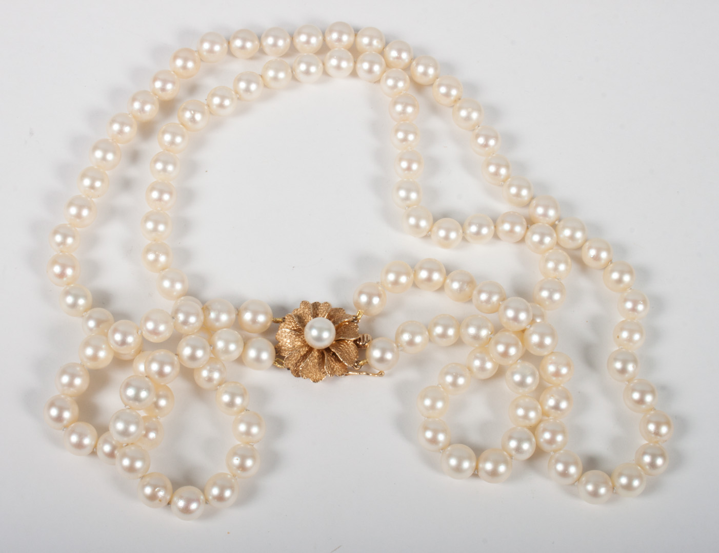 Appraisal: Lady's cultured pearl necklace a double strand of cultured pearls