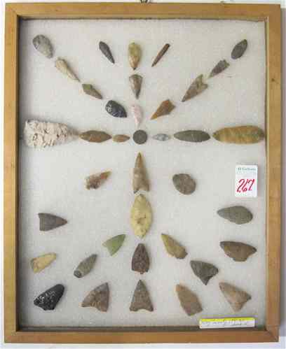 Appraisal: APPROXIMATELY NATIVE AMERICAN INDIAN ARROW HEADS collected by the Herz